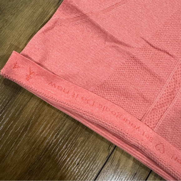 Lululemon Swiftly Tech Racerback - Picture 6 of 6